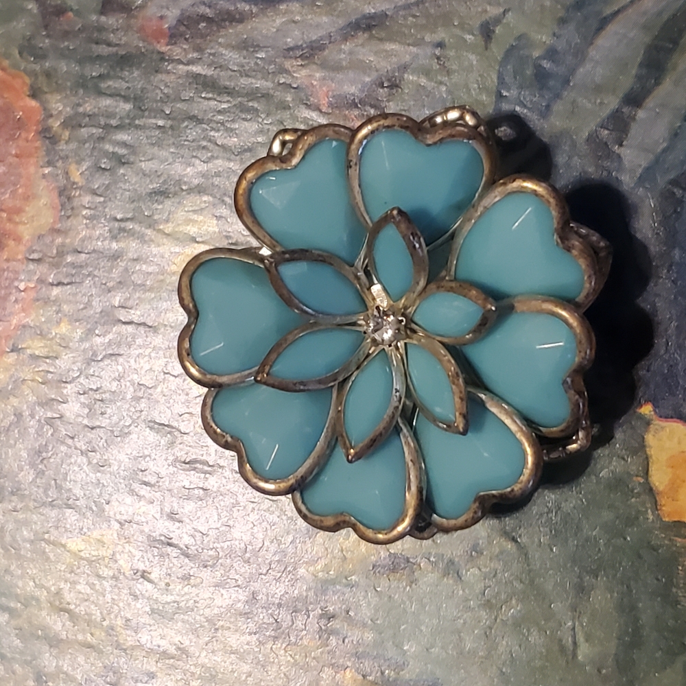 Elegant Floral Blue Silver Ring